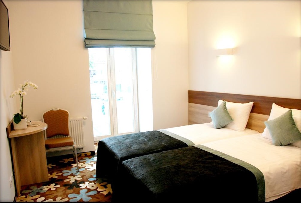 Algiro Hotel