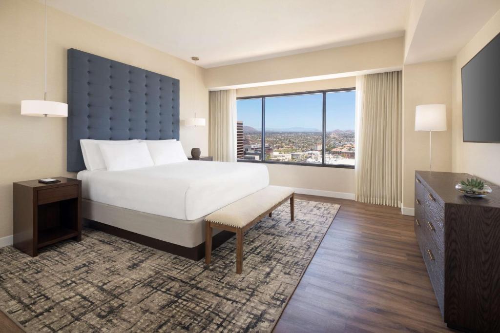 Hyatt Regency Phoenix