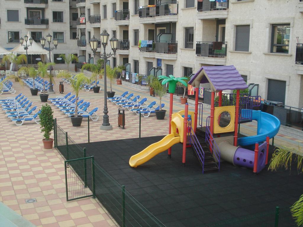 Nuria Sol Apartments