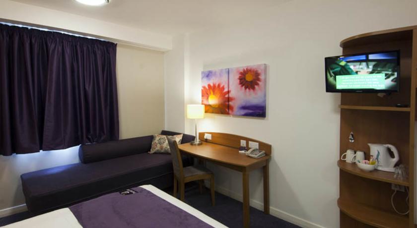 Premier Inn Glasgow City South