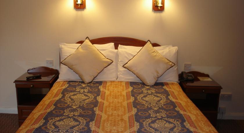Kings Park Hotel