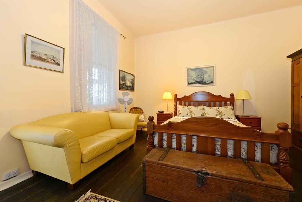 Edinburgh Gallery Bed & Breakfast