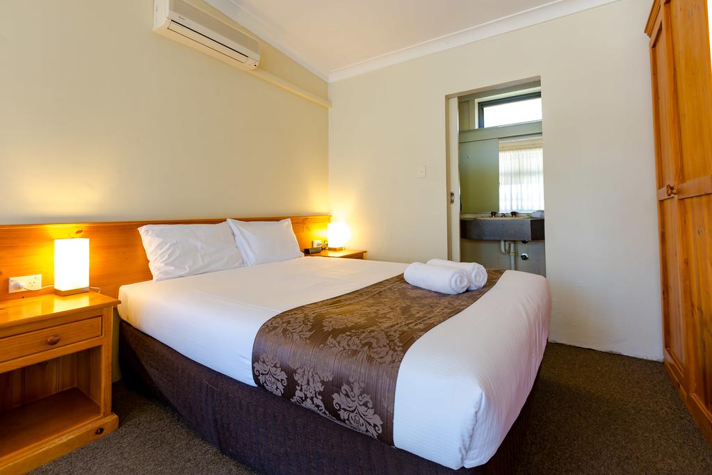 Abcot Inn