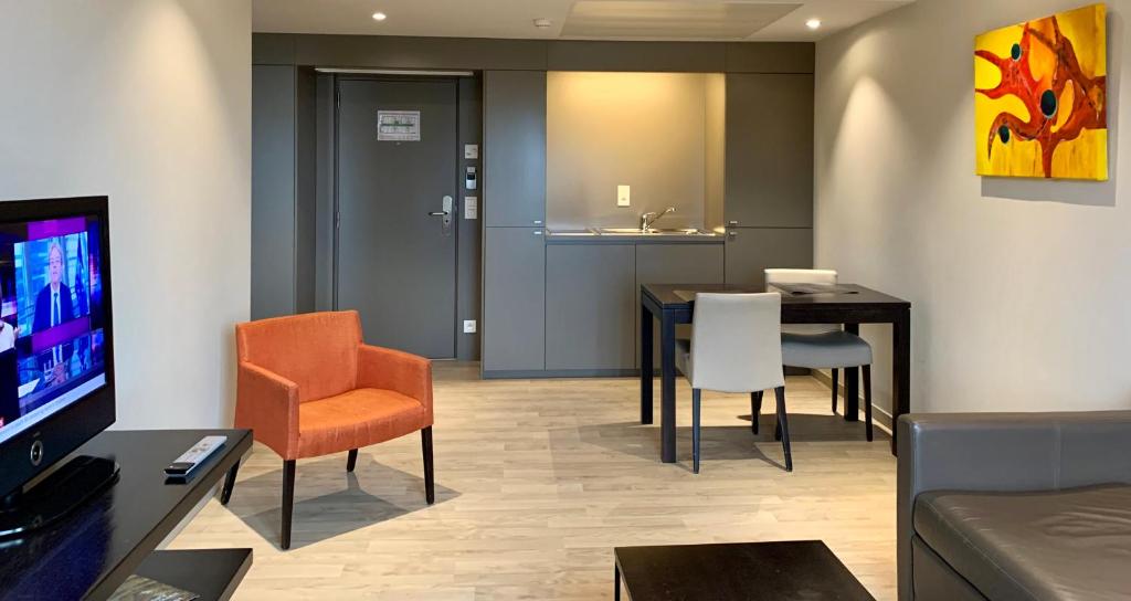 Castelnou Aparthotel