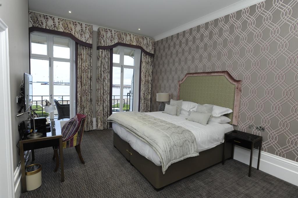 Best Western Premier Dover Marina Hotel & Spa