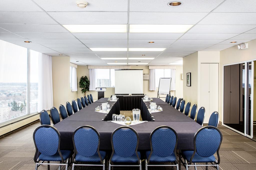 Campus Tower Suite Hotel