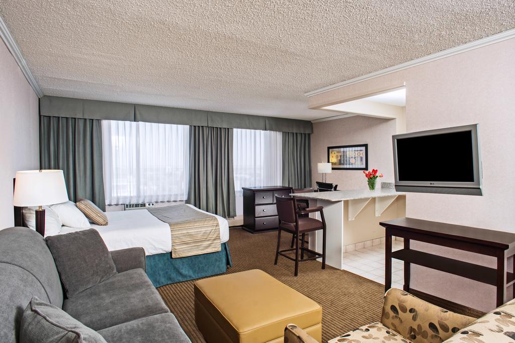 Campus Tower Suite Hotel