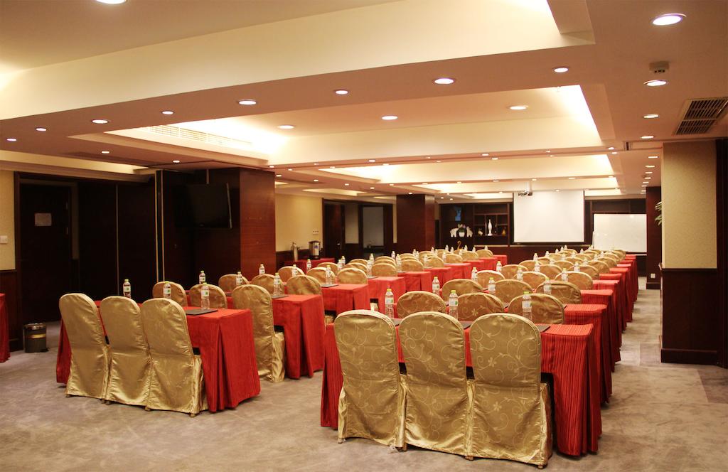 Leeden Hotel Chengdu (Chun Xi Shop)