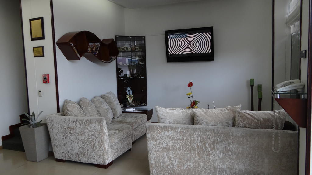 Hotel Platinum Suite