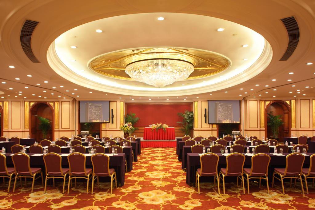 Guxiang Hotel Shanghai (Howard Johnson Plaza)
