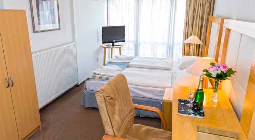 Abe Hotel