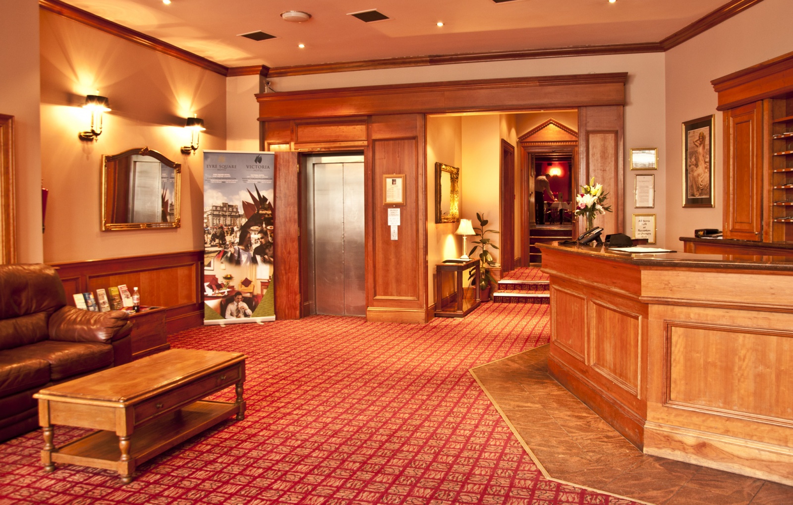 Eyre Square Hotel