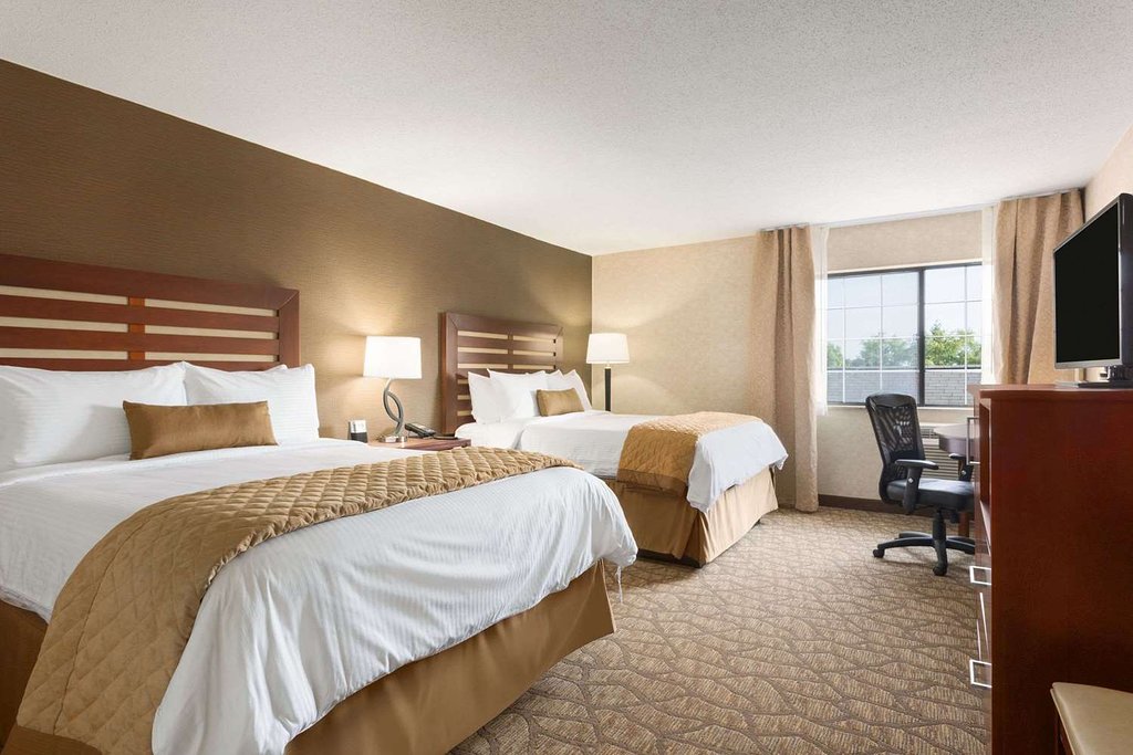 Wyndham Garden Grand Rapids Airport