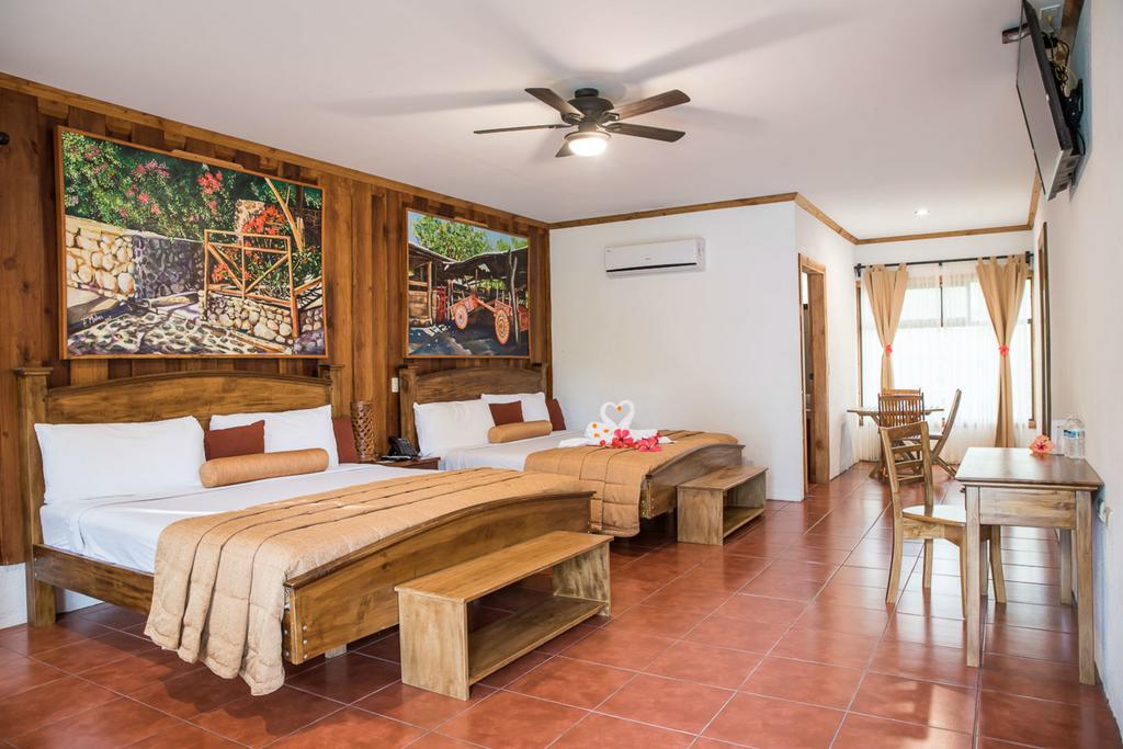 Hacienda Guachipelin Hotel & Hot Springs