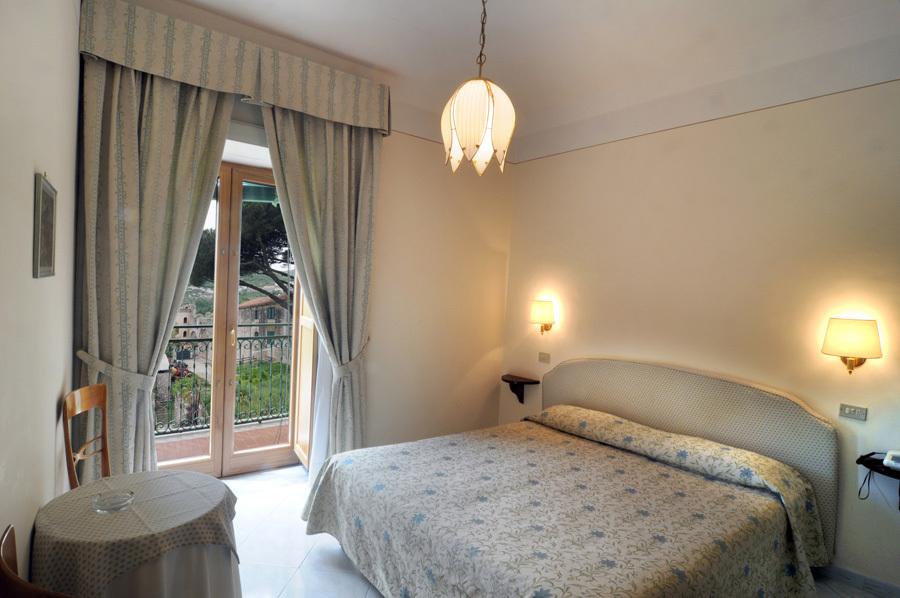 Hotel Toro