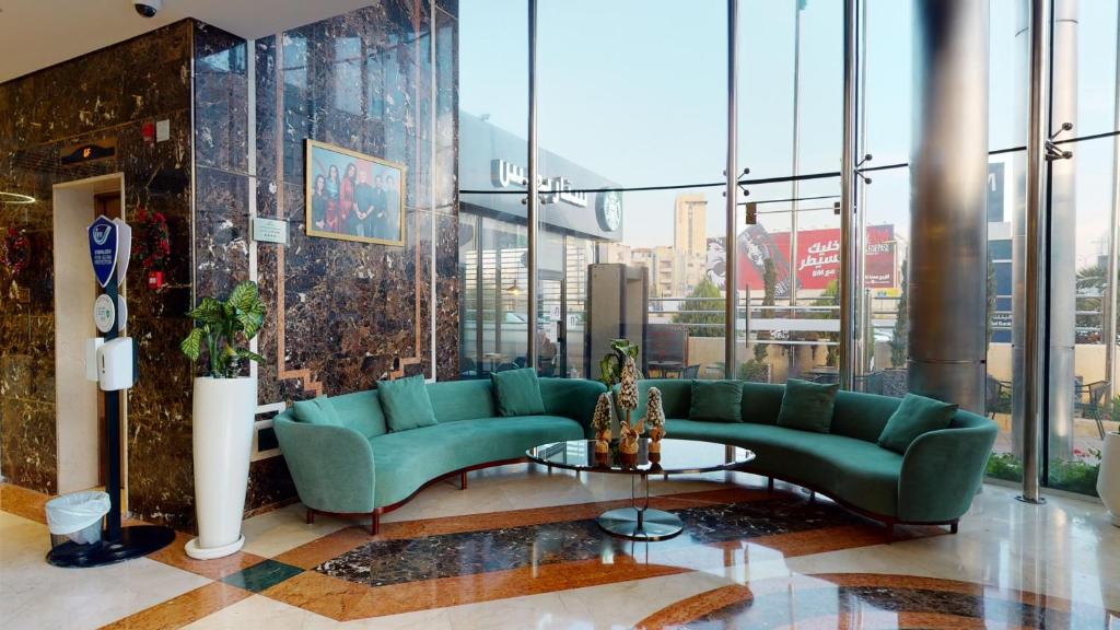 Ayass Hotel