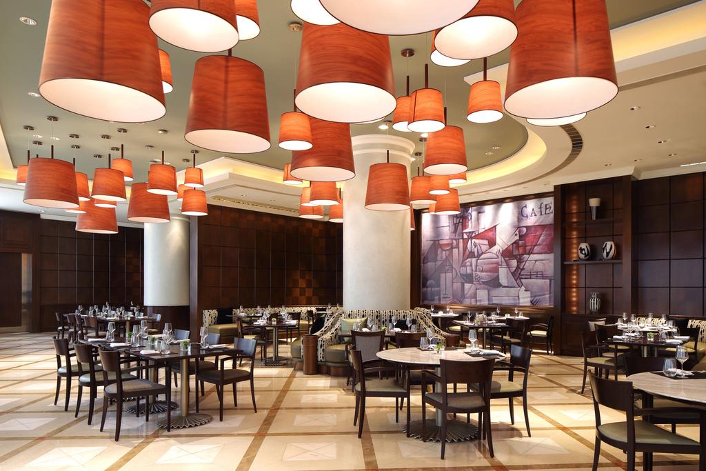 Four Seasons Hotel Shanghai