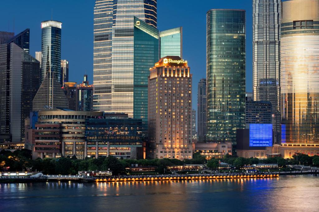 Pudong Shangri-La East Shanghai