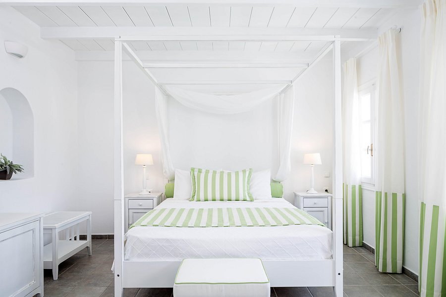 Archipelagos Hotel