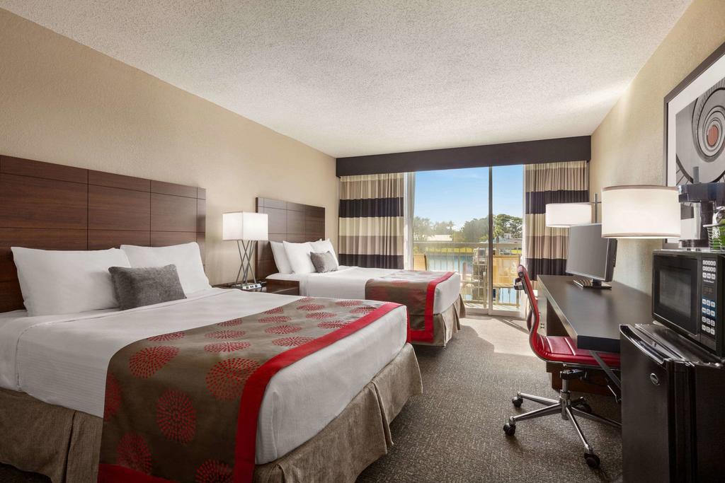 Ramada by Wyndham Sarasota