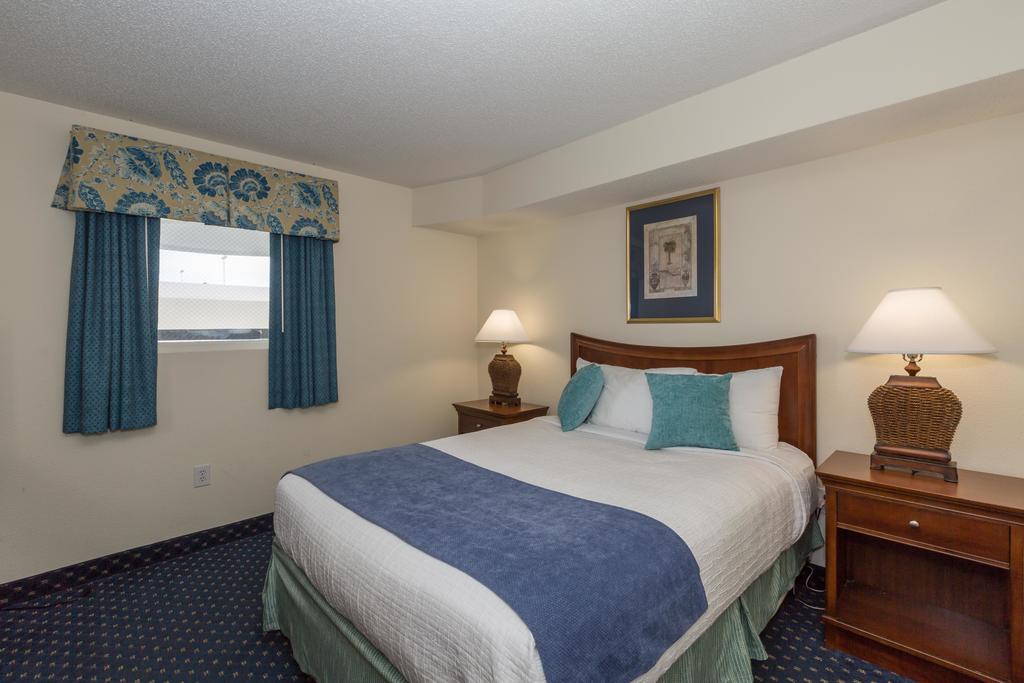 Bay Watch Resort & Conference Center by Oceana Resorts