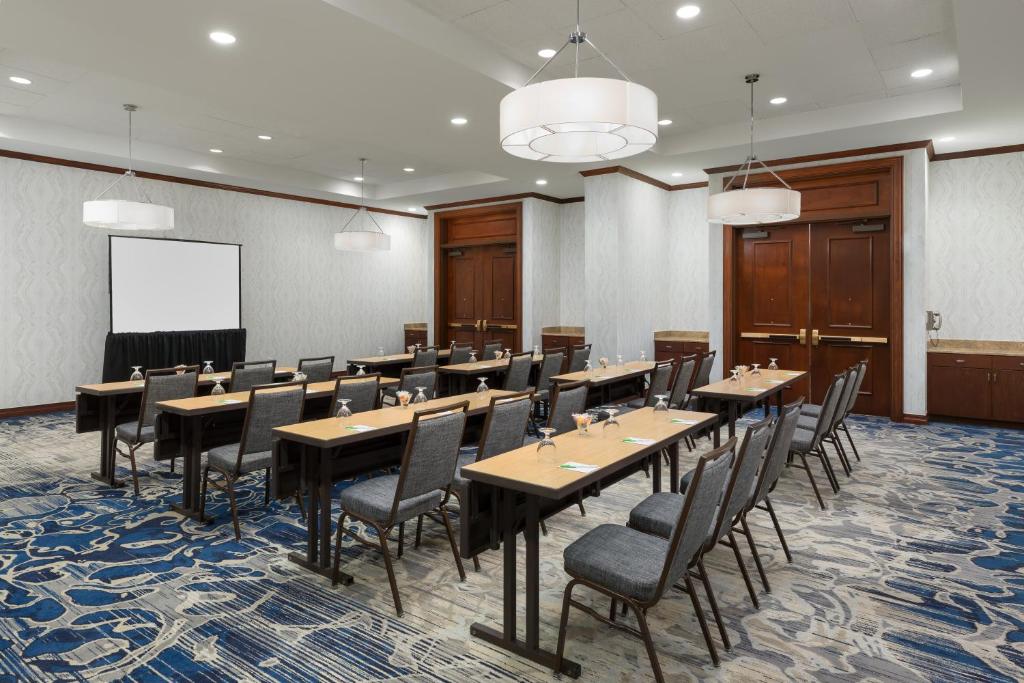 Courtyard by Marriott Austin Downtown/Convention Center
