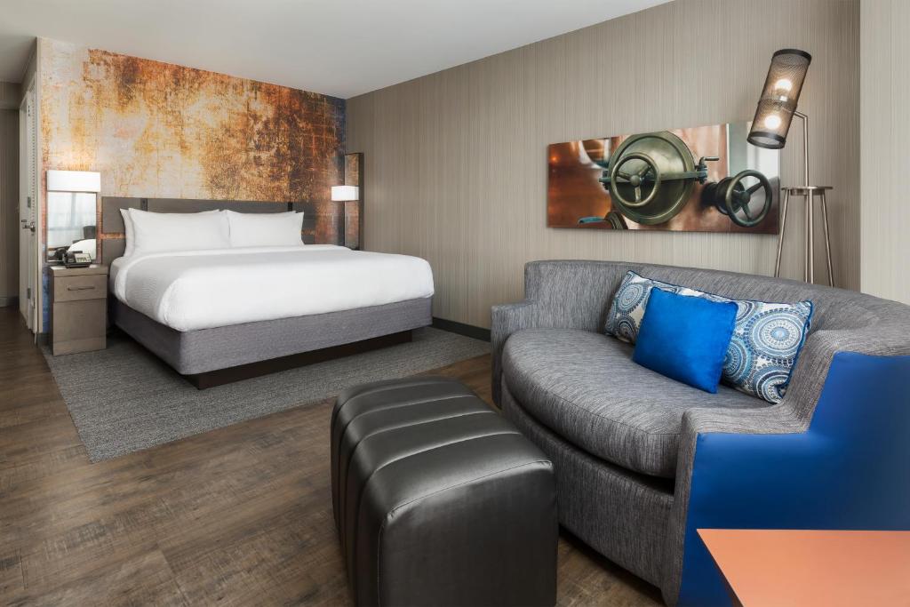 Courtyard by Marriott Austin Downtown/Convention Center