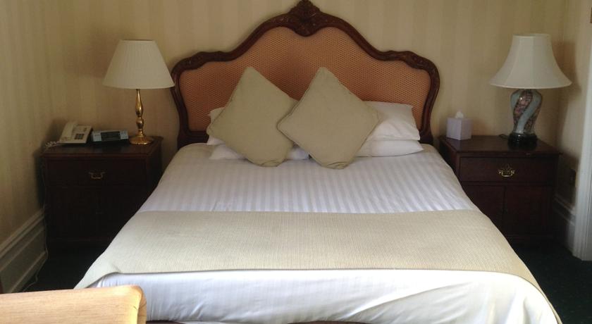 Brook Hall Hotel