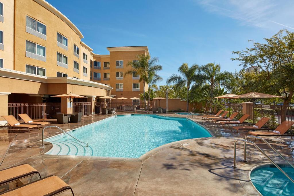 Courtyard Anaheim Resort/Convention Center