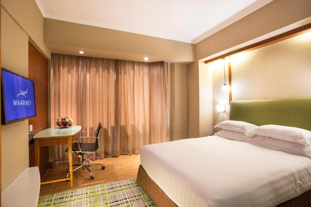 Wharney Guang Dong Hotel