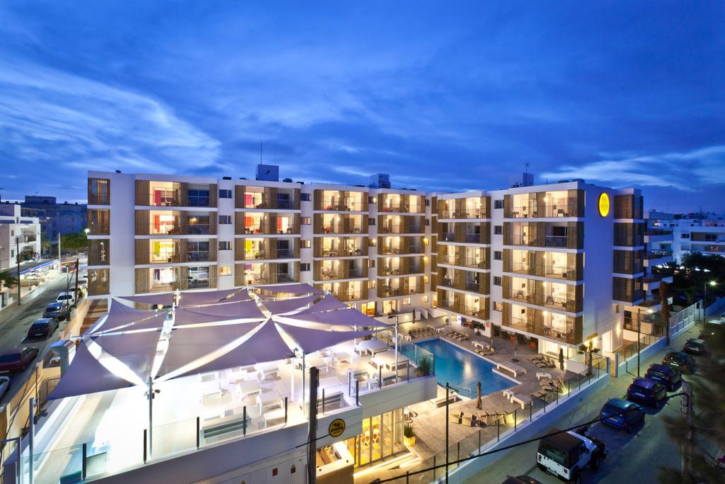 Ryans Ibiza Apartments - Adults Only