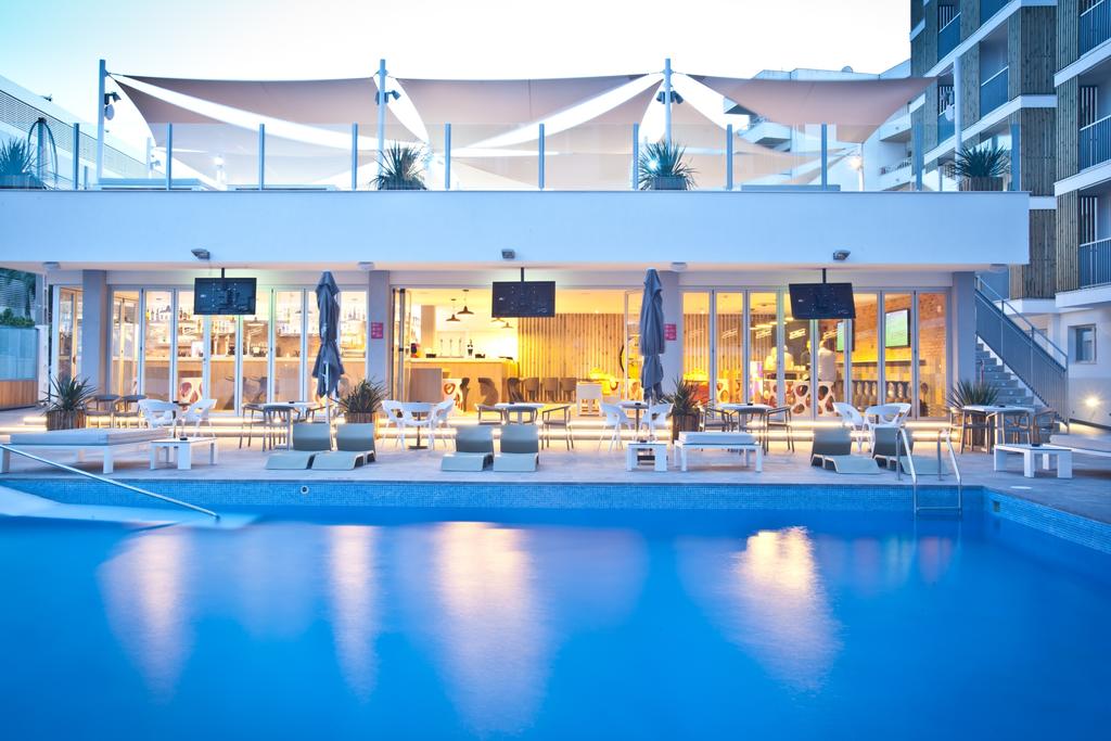 Ryans Ibiza Apartments - Adults Only