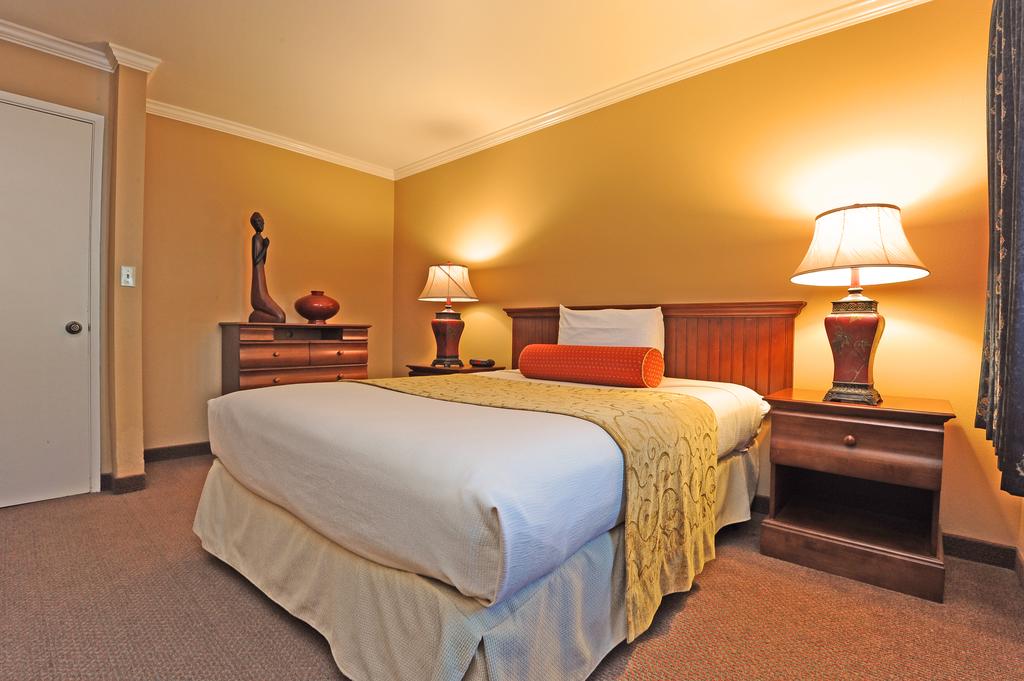 Forest Suites Resort at Heavenly Village