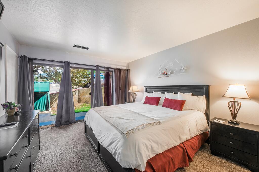 Shadow Ridge Resort Hotel by All Seasons Resort Lodging
