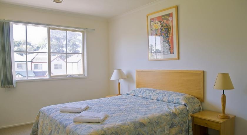 Lamplighter Motel