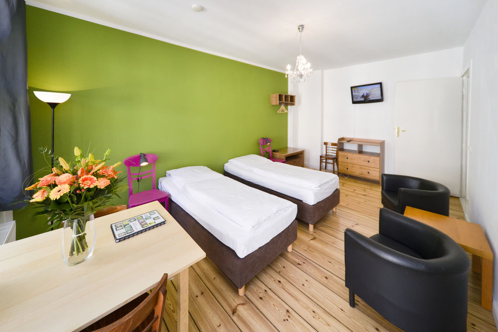 Old Town Apartments Schonhauser Allee Berlin