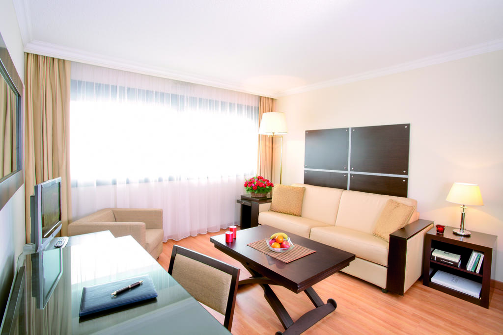 Park & Suites Elegance Geneve-Ferney Voltaire