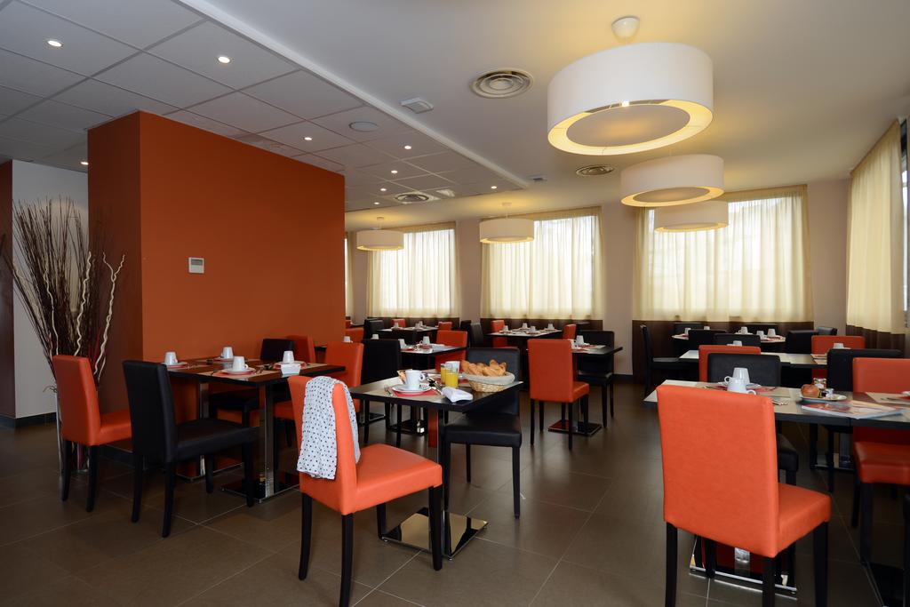Appart'hotel & Spa Odalys Ferney Geneva