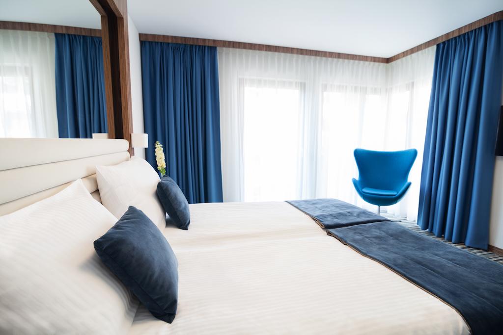 Metropolis Design Hotel