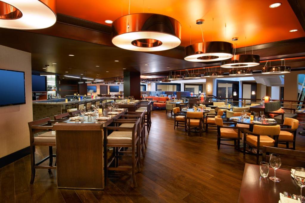 Halifax Marriott Harbourfront Hotel