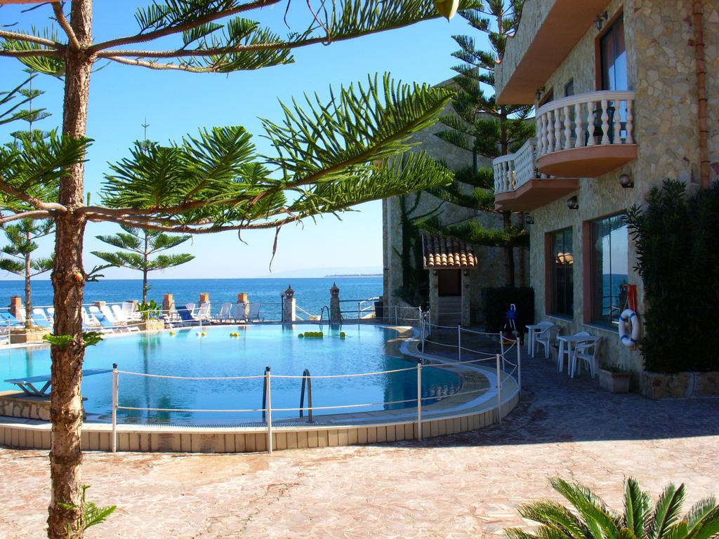 Hotel La Playa Blanca
