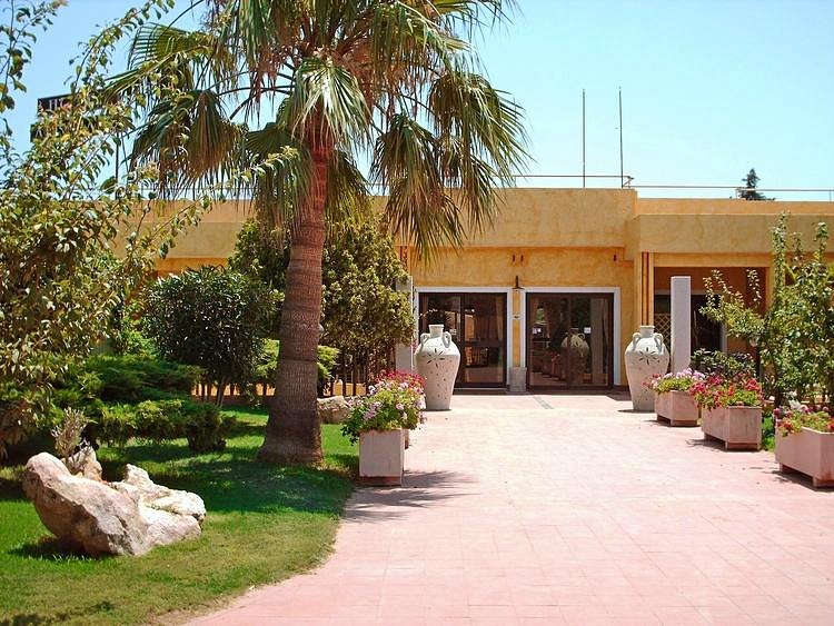 Eden Village Altura