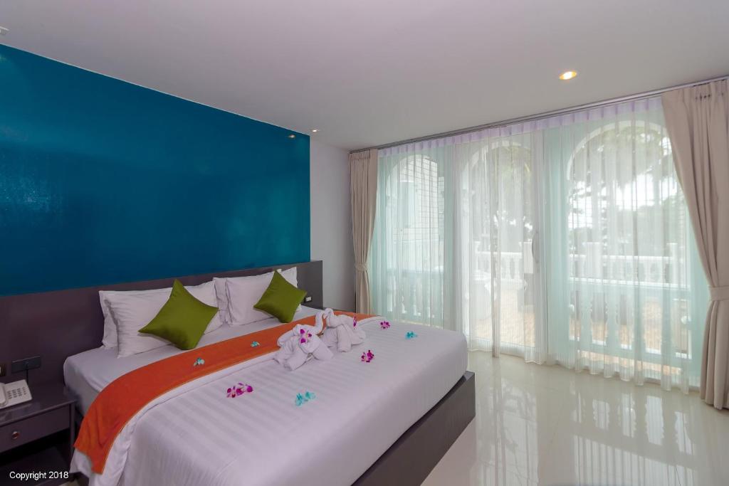 Modern Living Hotel