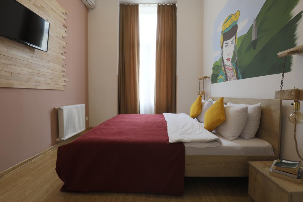 Boombully Hotel