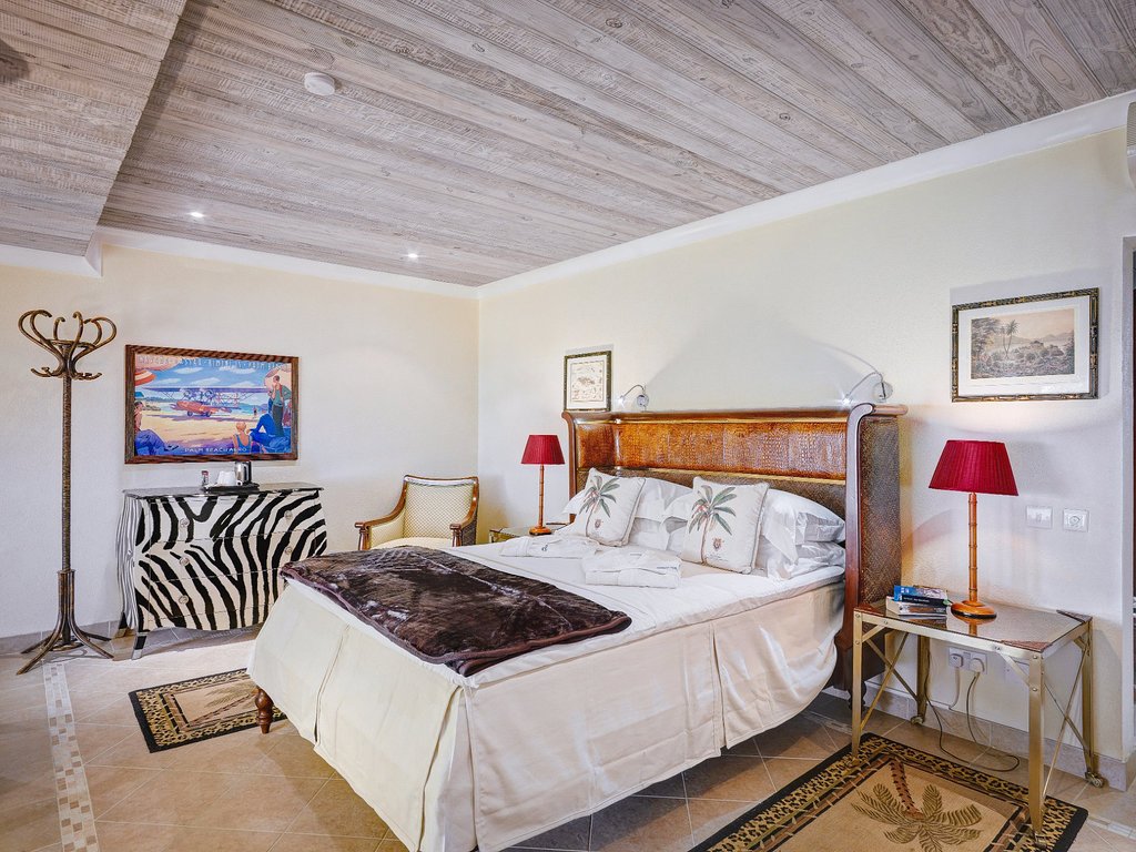 Bequia Beach Hotel