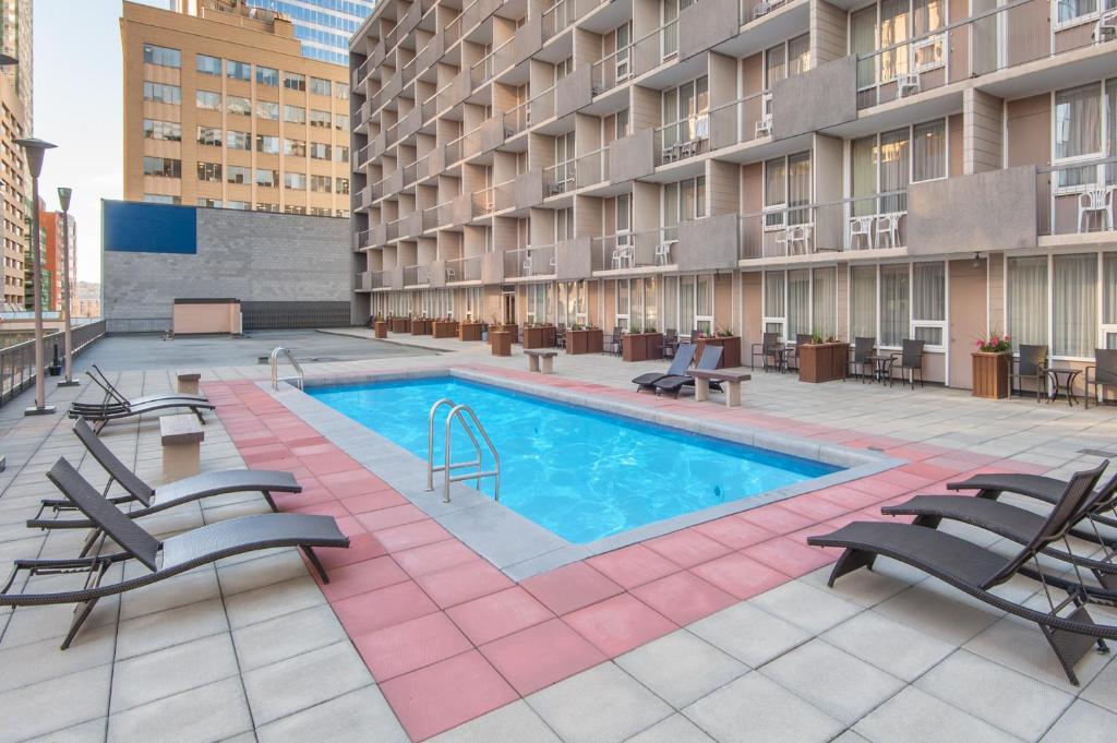 Ramada Plaza by Wyndham Calgary Downtown