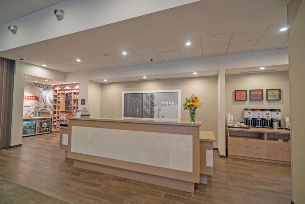 Hampton Inn Chicago North Loyola Station