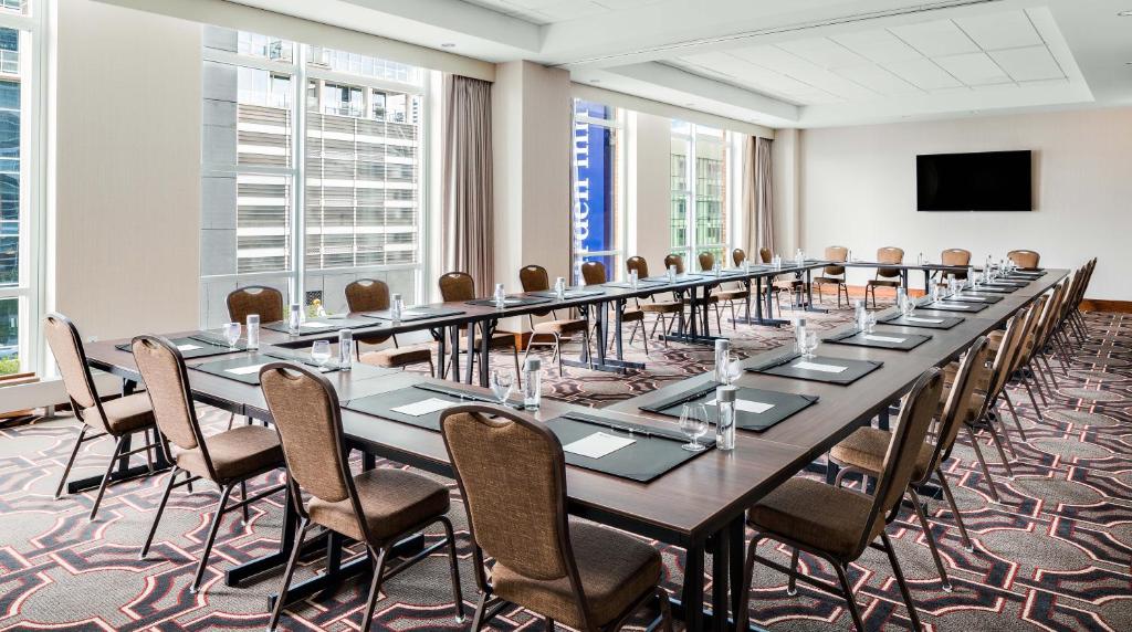 Hilton Garden Inn Chicago McCormick Place