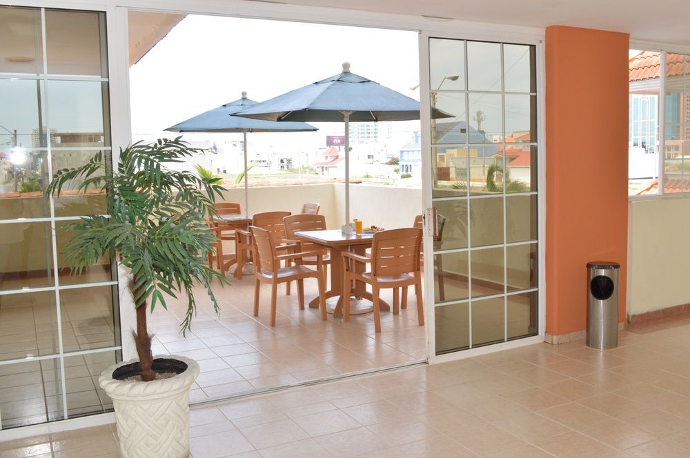 Hotel Costa Inn