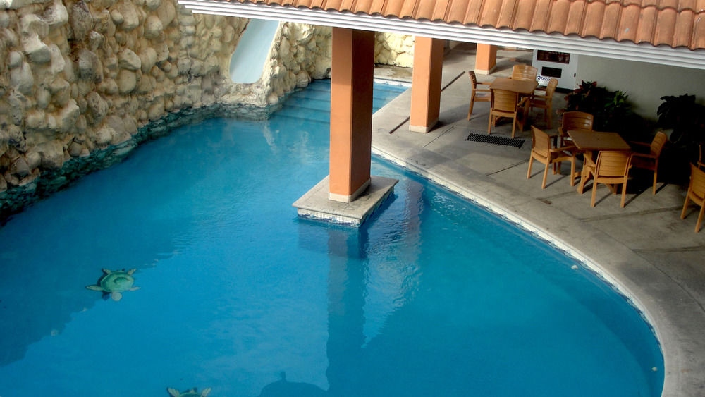 Hotel Costa Inn